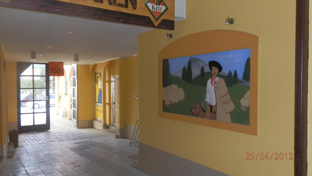 Penzión Marína pri Slovenskej reštaurácii Brezno Habitación foto
