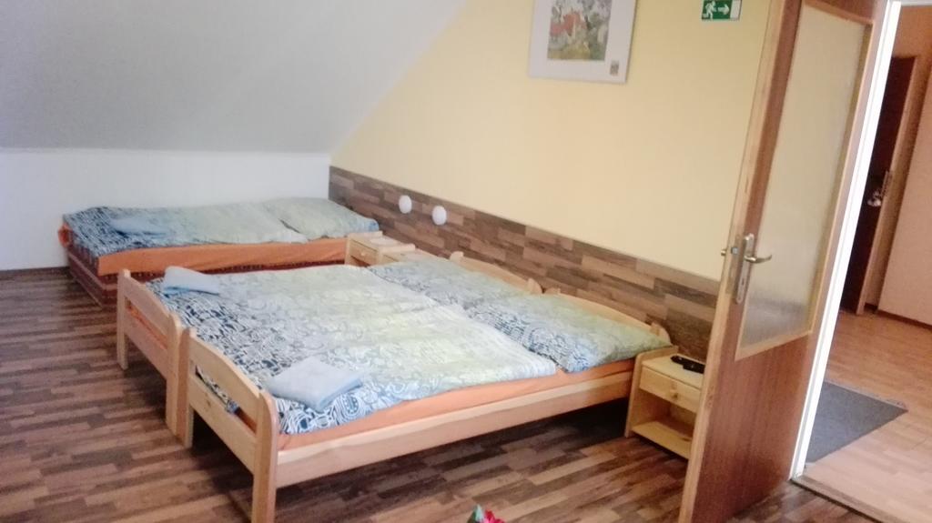 Penzión Marína pri Slovenskej reštaurácii Brezno Exterior foto
